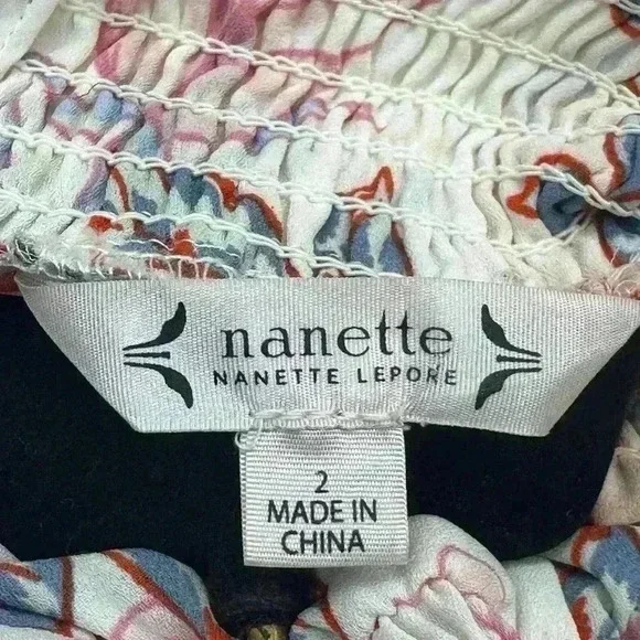 NANETTE LEPORE CREAM FLORAL DRESS. size 2 - Picture 6 of 9